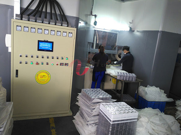 國內最大化妝器蓋企業(yè)采購多臺守恒牌自動拋光機